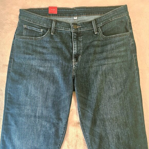 Levi's 311 Women's Capri Jeans Mid Rise Slim Through Hip & Thigh Size 18W NWT - Picture 4 of 6